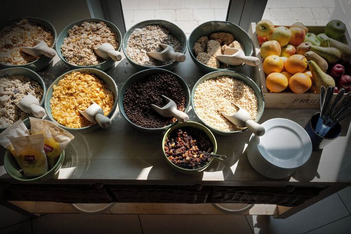 Breakfast/Coffee Service 78 of 122