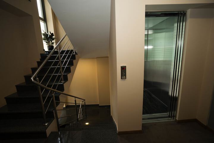 Ballroom/Hall 46 of 53