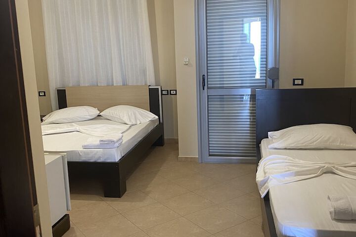 Room 12 of 54