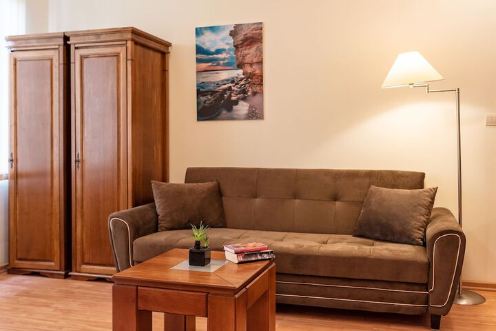 Room 36 of 209