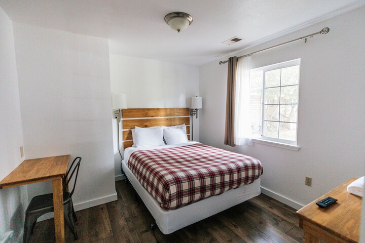 Room 17 of 72