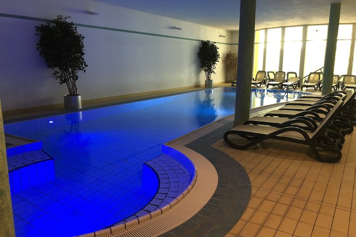 Pools & Facilities