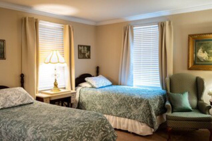 Room 207 of 253