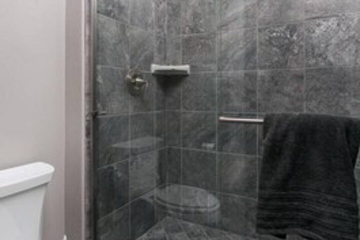 Room 15 of 38