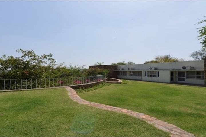 Barbet Tourist Resort