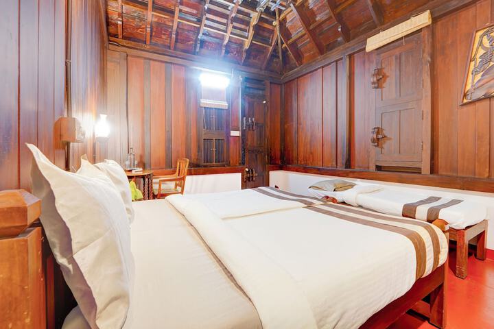 Room 7 of 25