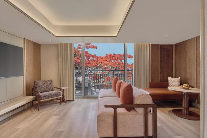 Room 14 of 27