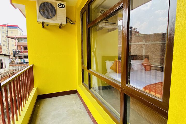 Room 16 of 127