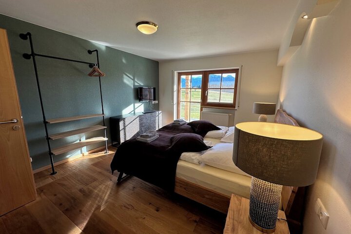 Room 64 of 221