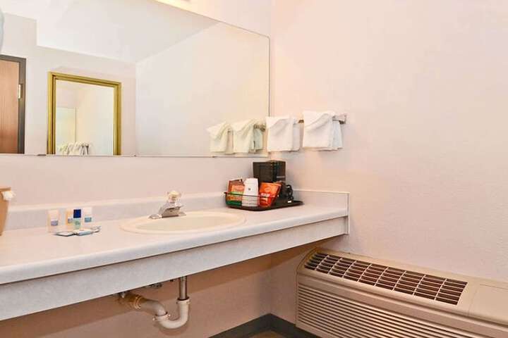 Room 15 of 25