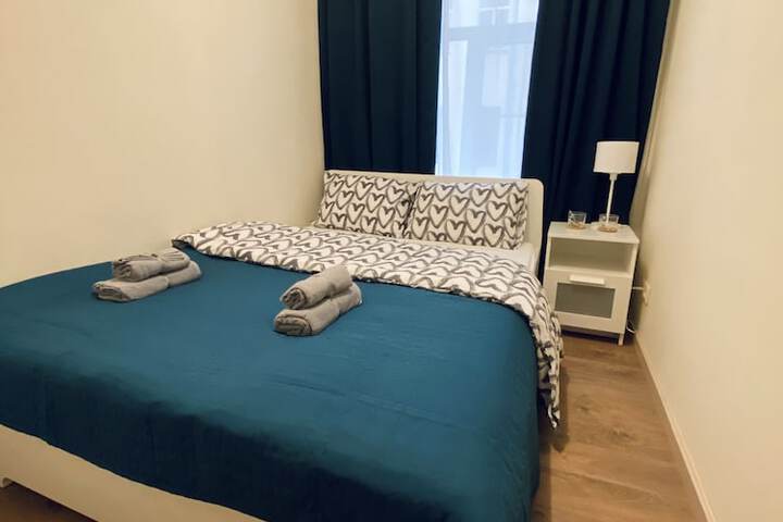 Room 5 of 13