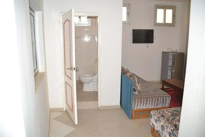 Room 19 of 109