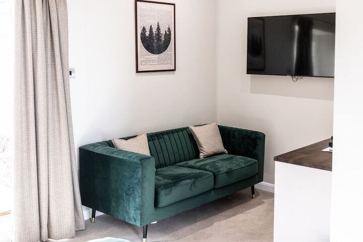 Room 32 of 70