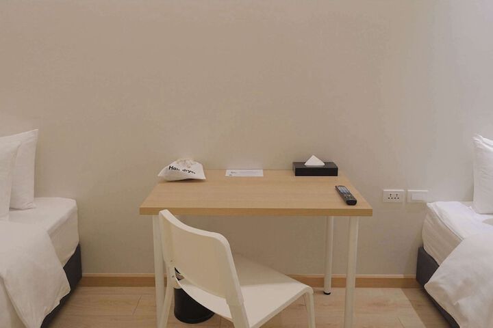 Room 16 of 31