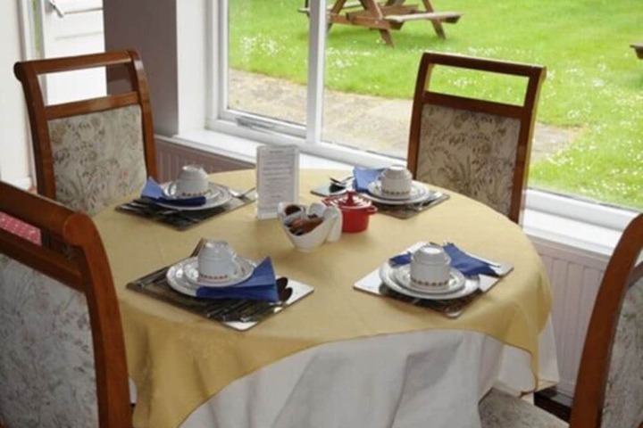 Breakfast/Coffee Service 25 of 39