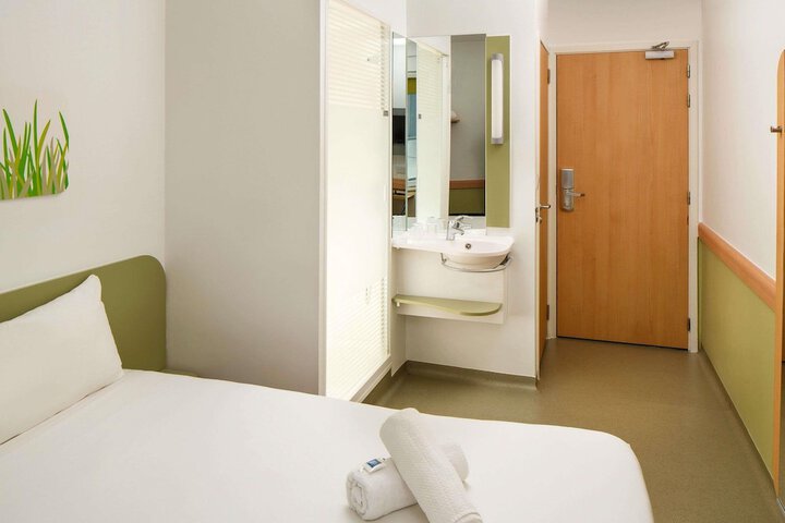 Room 17 of 55