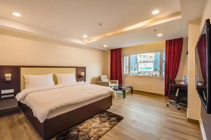 Room 3 of 16