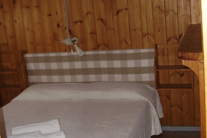 Room 4 of 35