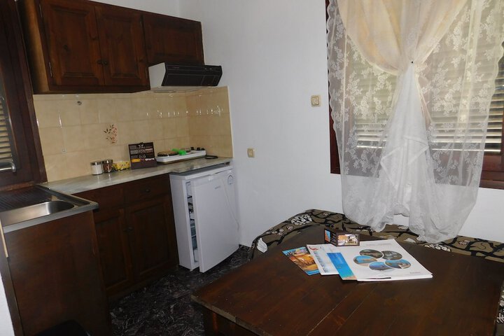 Room 42 of 93