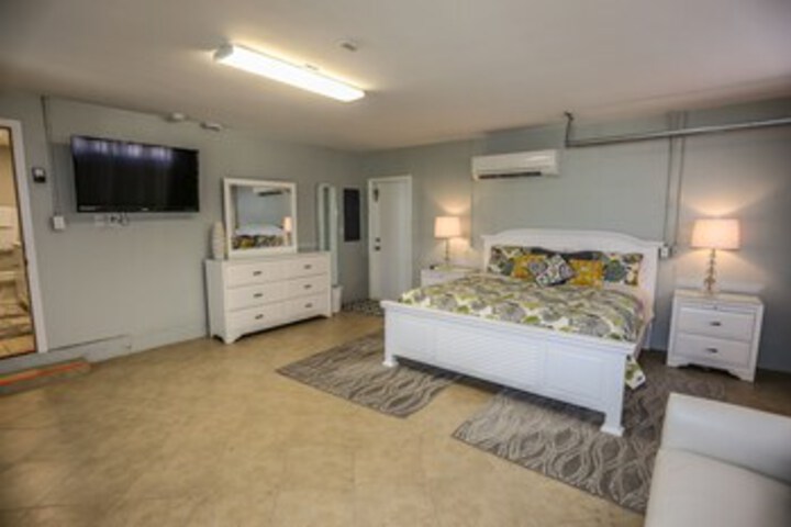 Room 51 of 53