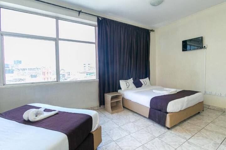 Room 9 of 26