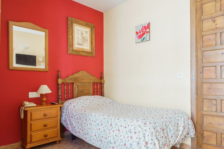 Room 8 of 78