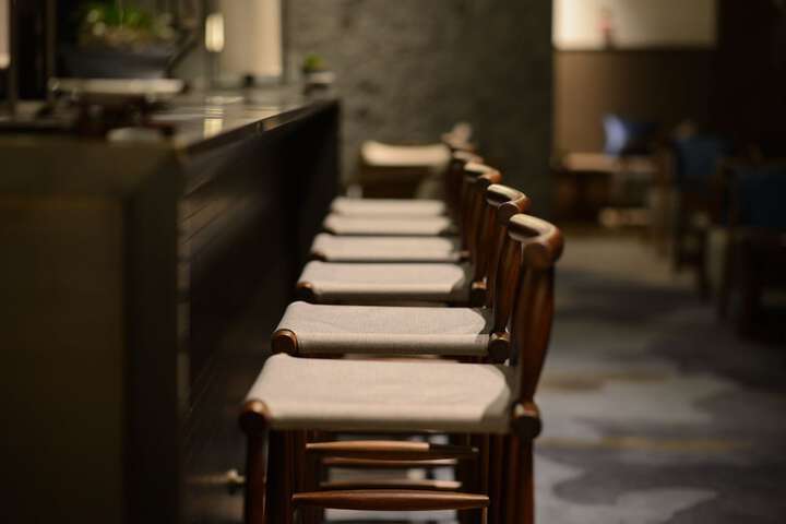 Lounge 41 of 46