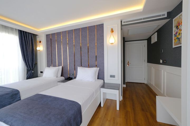 Room 19 of 68