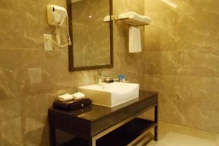 Room 20 of 112