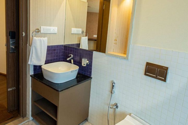 Room 15 of 20