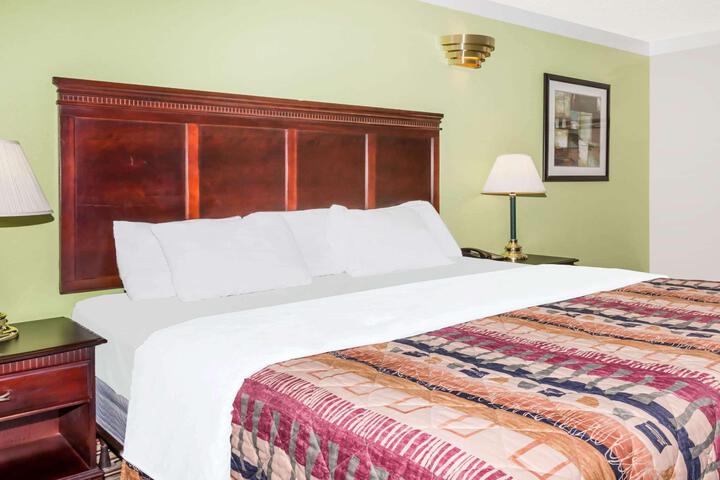 2 Double Beds (4 of 7)