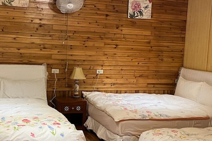 Room 27 of 85