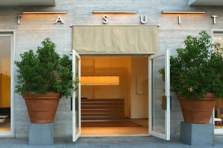 Hotel 47 of 48