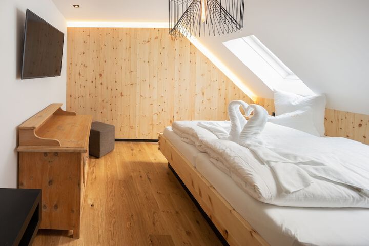 Room 20 of 99