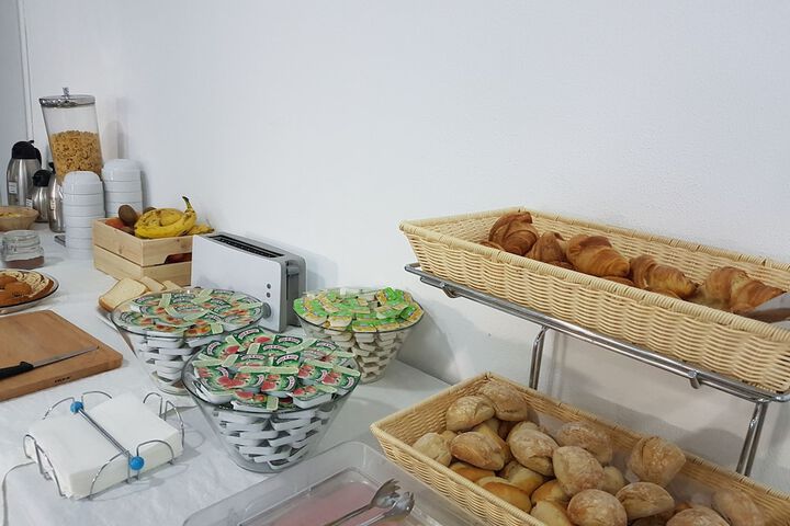 Breakfast/Coffee Service 49 of 72