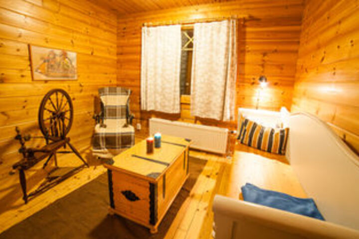 Room 9 of 22