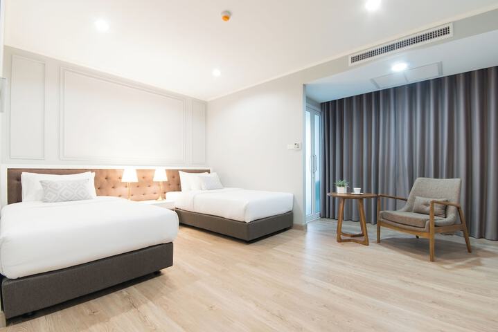 Room 10 of 110
