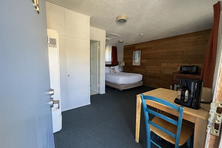 Room 31 of 133