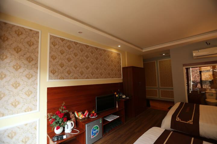 Room 38 of 48