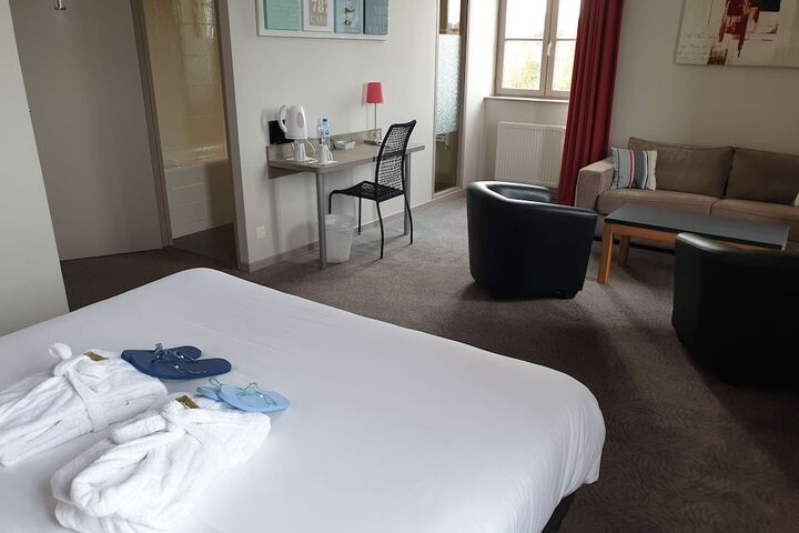 Room 20 of 63
