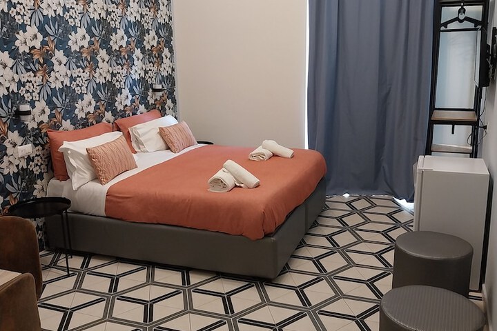 Room 18 of 37