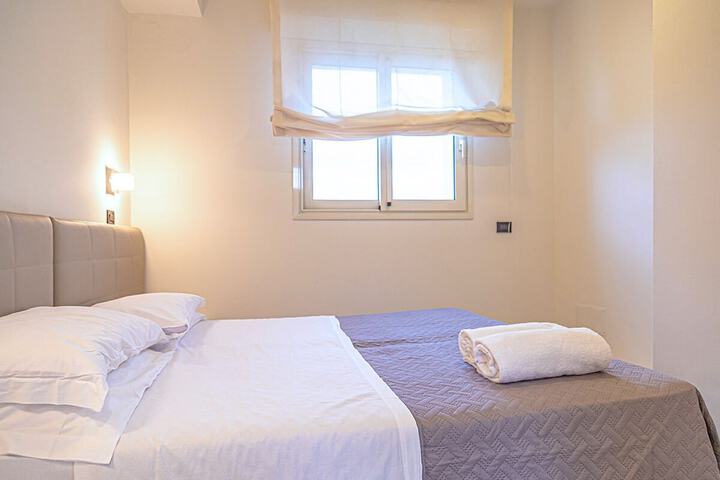 Room 9 of 42