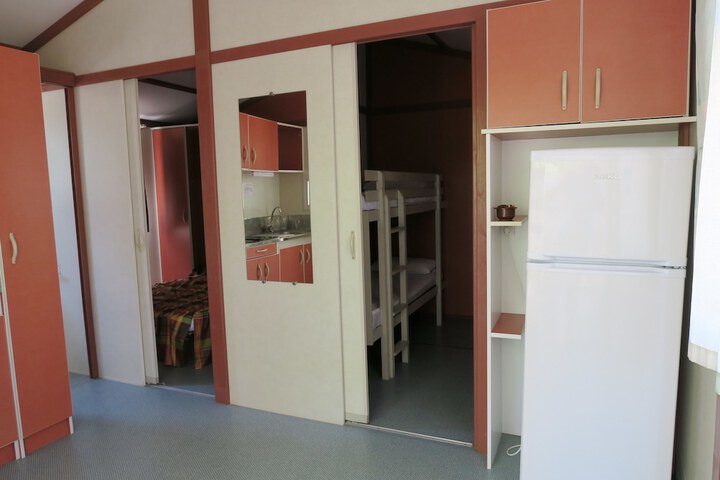 Room 16 of 35