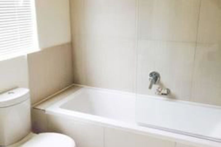 Room 2 of 12