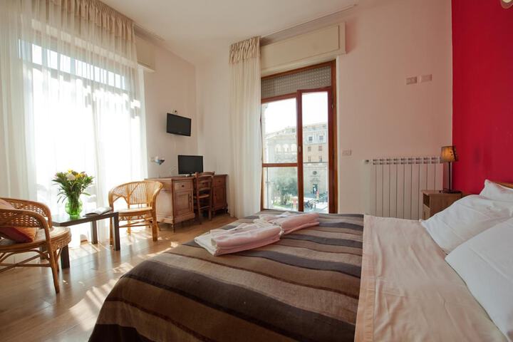 Room 14 of 50