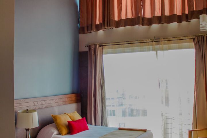 Room 14 of 64