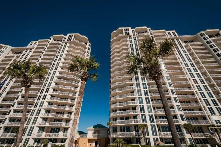 Image of Silver Beach Towers 1102e by Destin Getaways