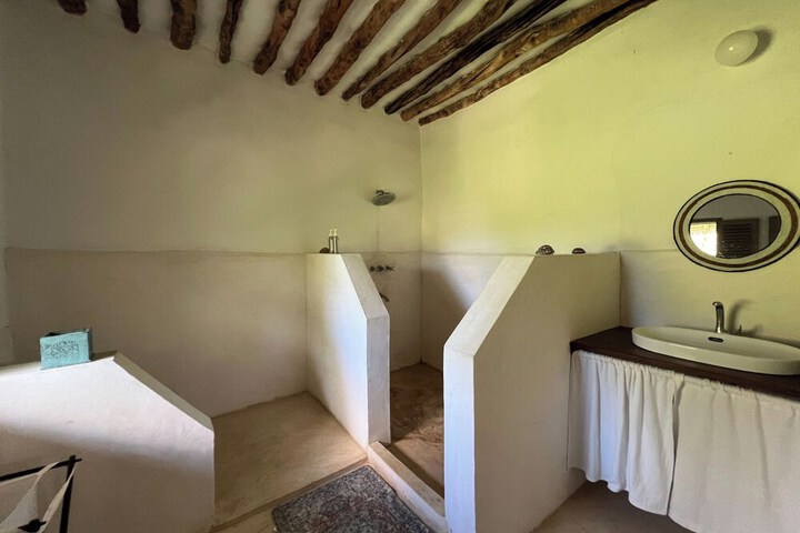 Room 48 of 67
