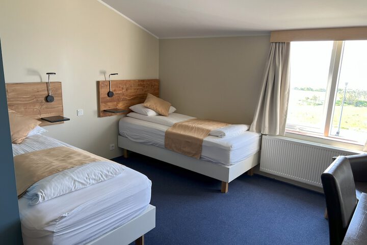 Room 13 of 68
