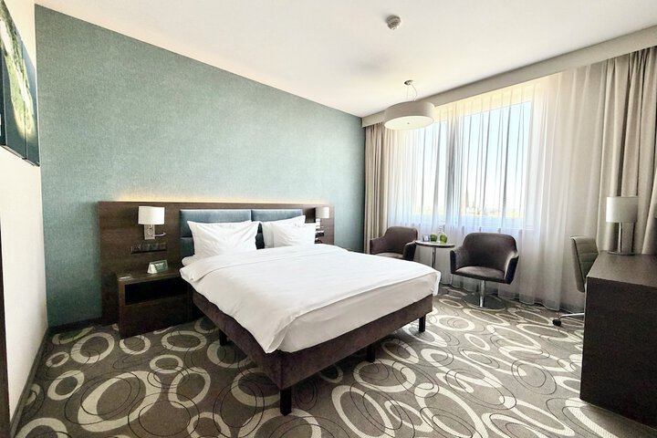 Room 32 of 129